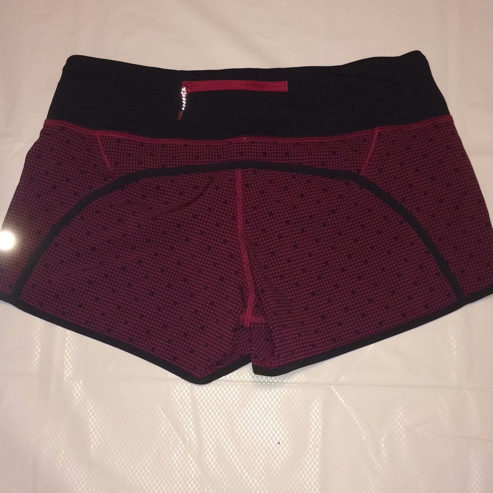 LULULEMON Run Times Short: Dottie Eighth Gingham